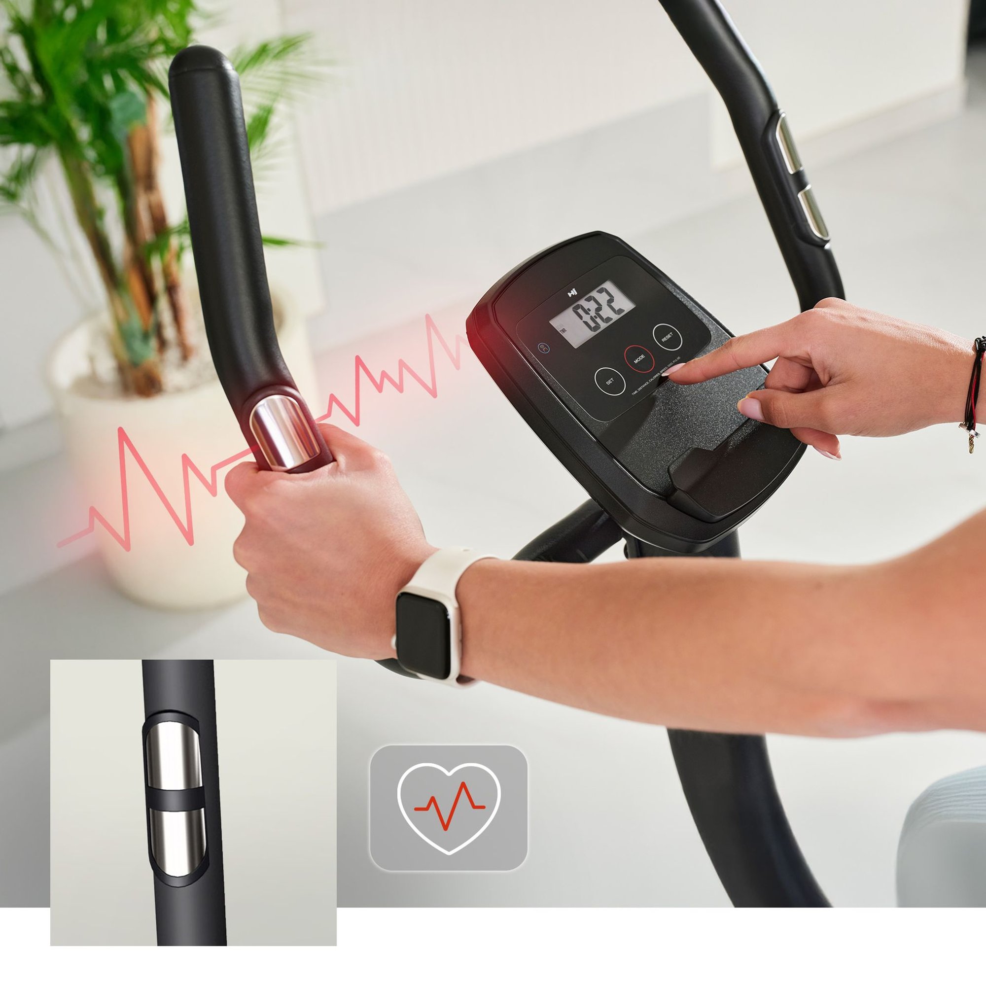 Capteurs de fréquence cardiaque intégrés aux poignées du vélo fitness