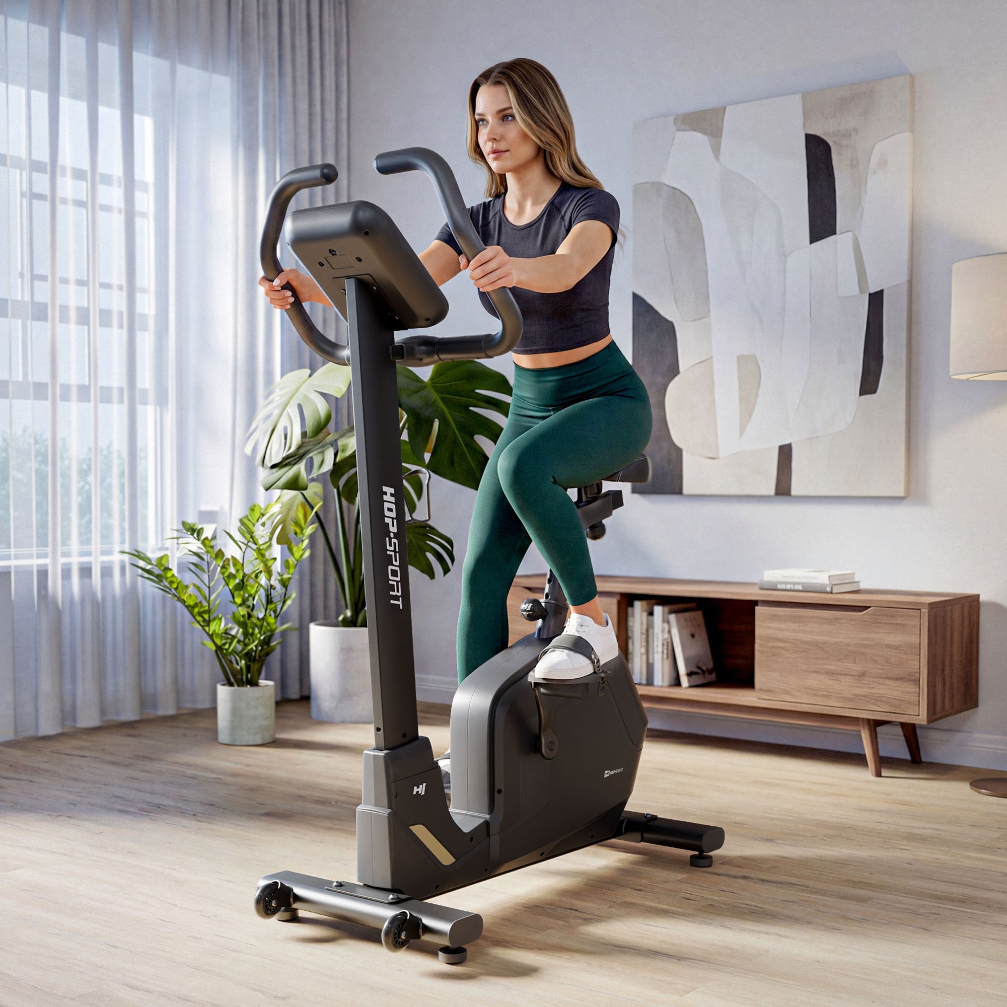 Vélo stationnaire compact et silencieux pour la maison.