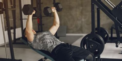 French press – musculation et technique. Comment bien réaliser le french press ?