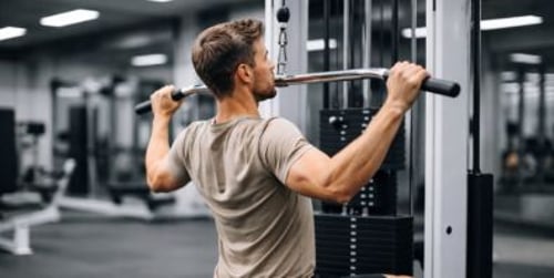 Tirage vertical - comment bien le réaliser pour muscler son dos efficacement ?