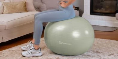 Choisir ballon de gymnastique : meilleurs ballons pour s'asseoir et exercices