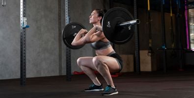 Effets des exercices réguliers : 50 squats par jour avant/après