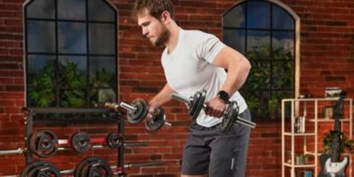 Exercices bras haltères - comment muscler les bras efficacement