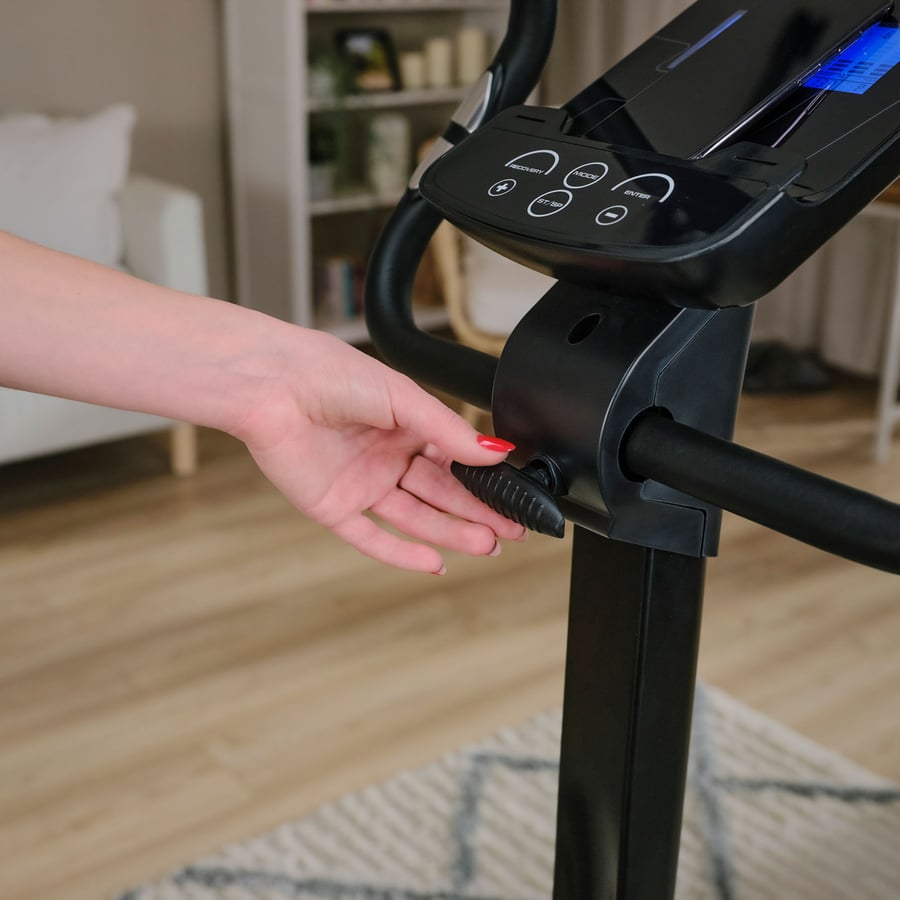 9e8403c4-2f58-4a17-700d-e1fac41