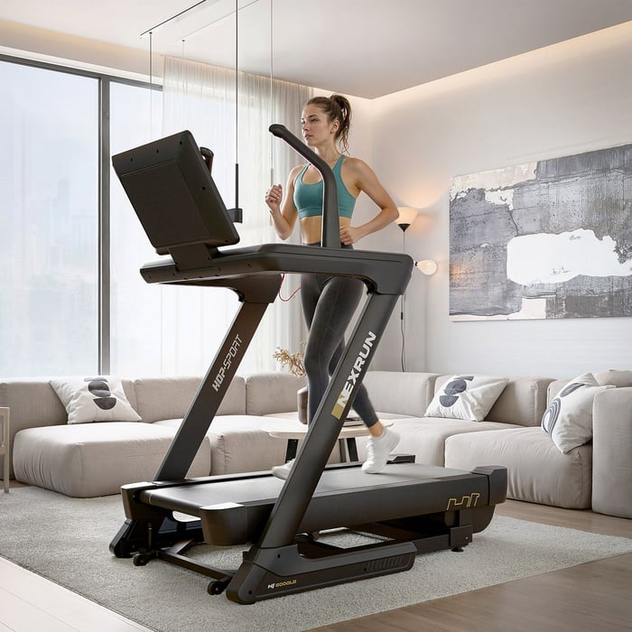 Tapis de course 20 km/h avec moteur puissant et inclinaison automatique jusqu'à 48%.