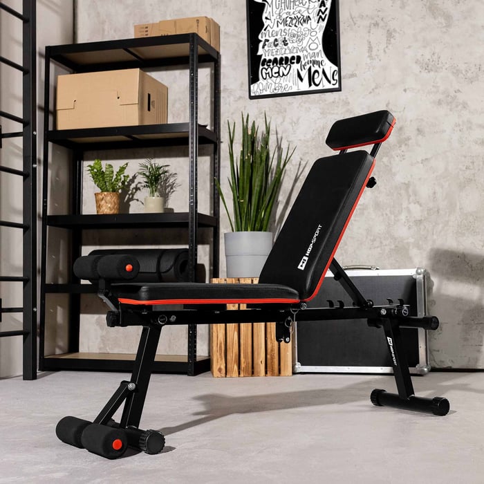 Banc de musculation stable avec plusieurs couches de rembourrage.