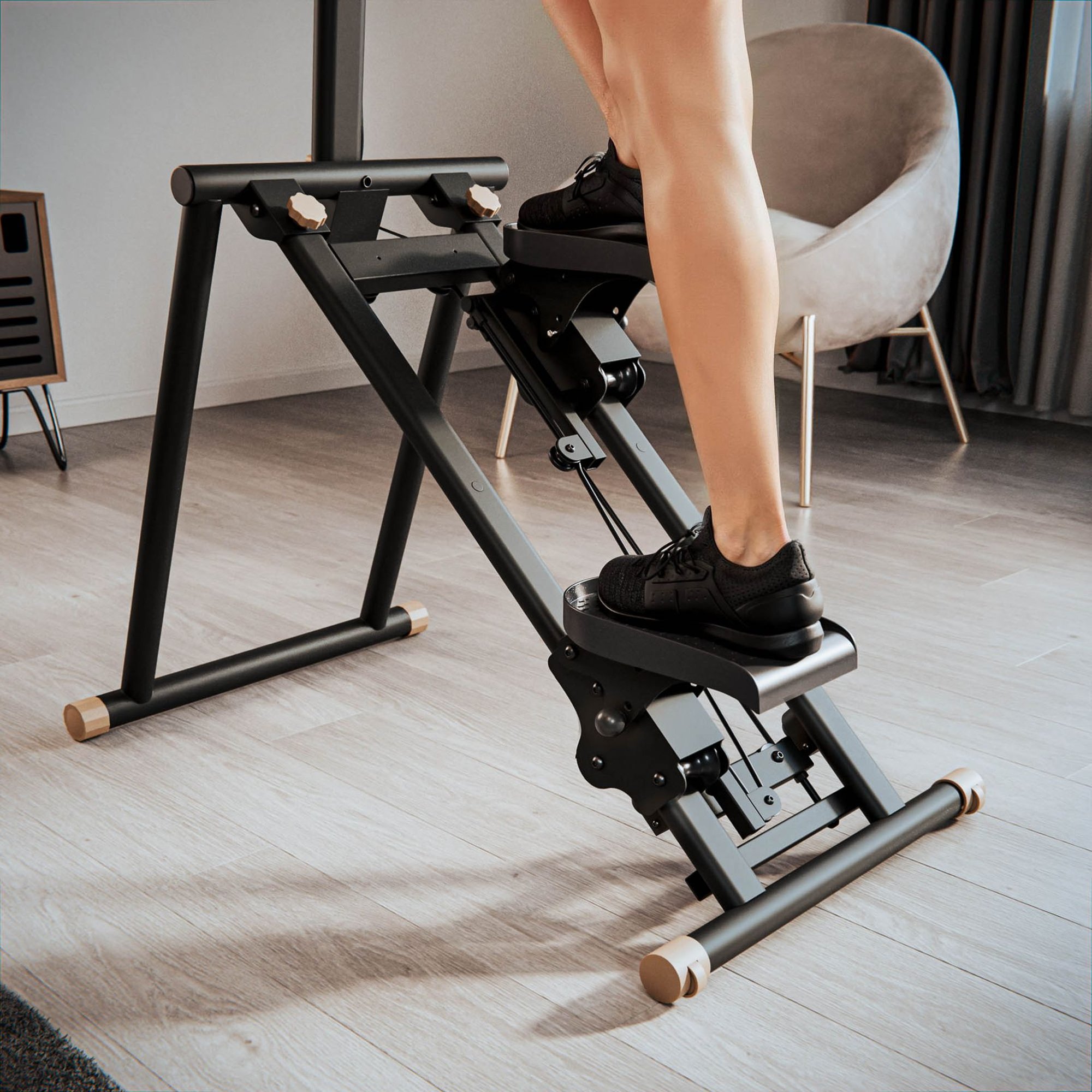 Support tablette, porte-bouteilles et guidon en mousse ergonomique du stepper.