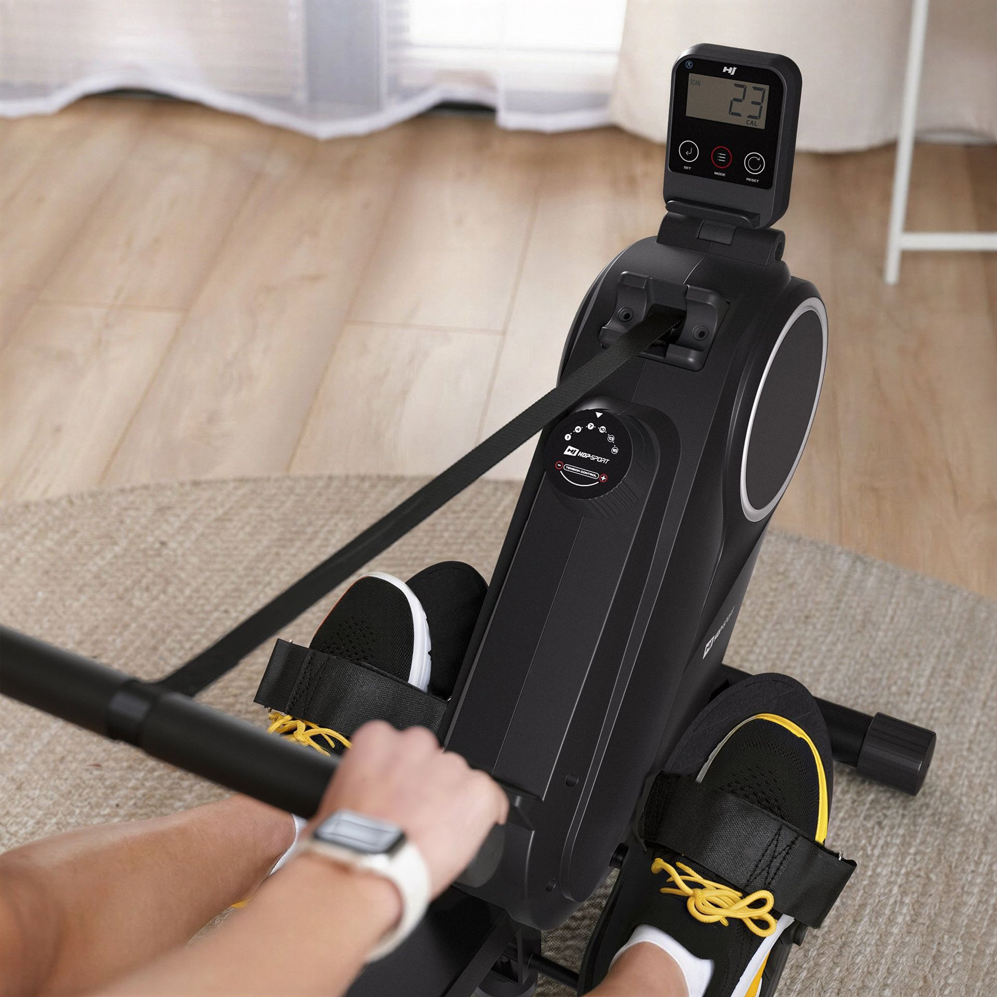 Écran LCD du rameur Creek avec support tablette et connexion Bluetooth Kinomap.