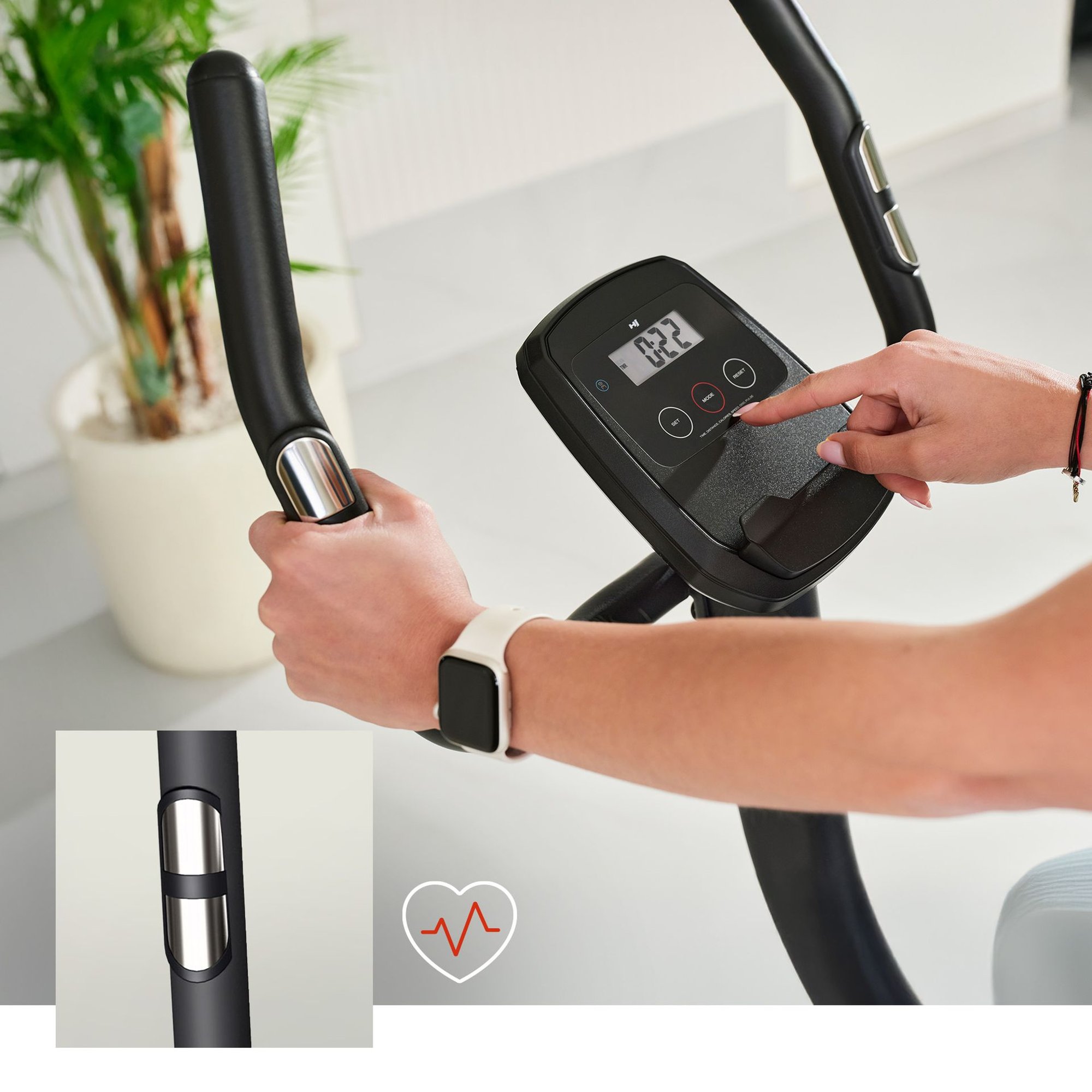 Vélo d’appartement avec mesure du rythme cardiaque